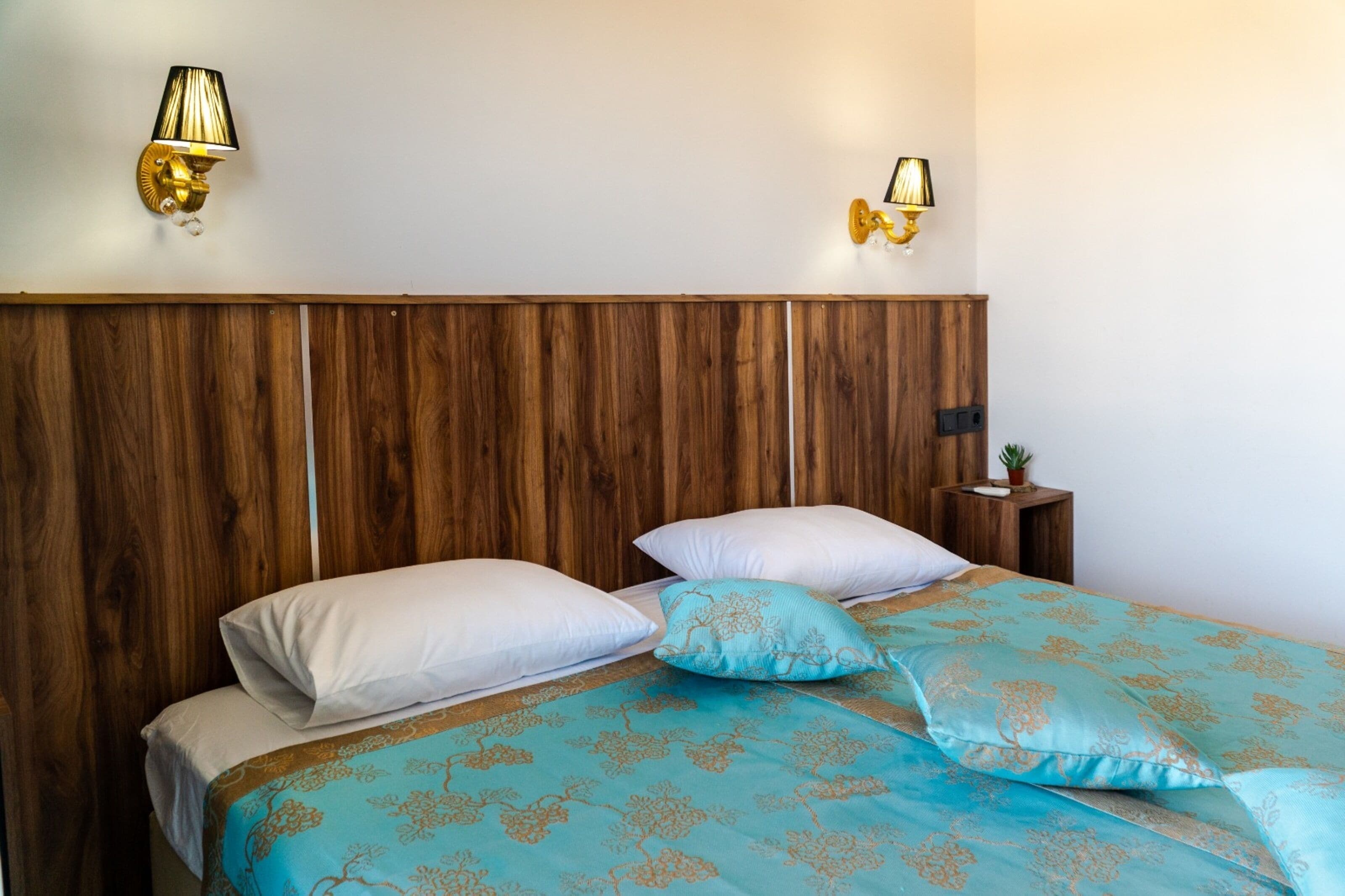 Photo - Elijah Hotel