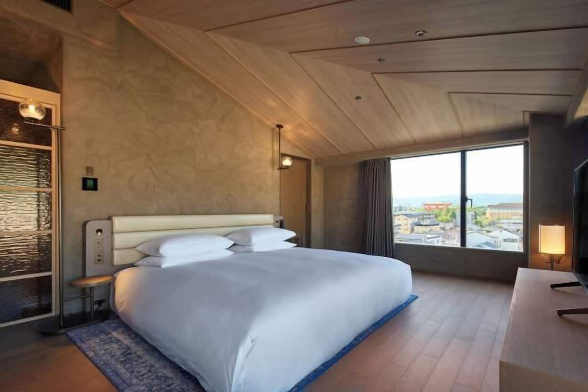 In-room safe, free WiFi, bed sheets, wheelchair access