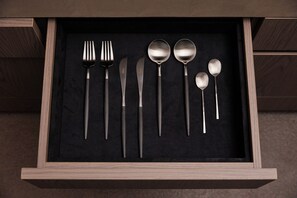 Okazaki Suite, Non Smoking