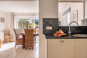 Dining - Curlew, Brancaster, Norfolk (Brancaster)