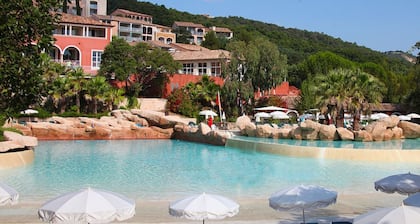 Apt 8 persons Sea view Les Restanques Swimming pools Tennis