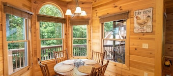 Luxury Mountain Cabin on 10 Acres