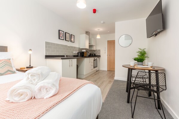 1 bedroom, iron/ironing board, WiFi, bed sheets