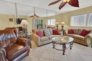 Smart TV, DVD player