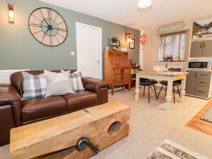 Cottage | Living area | DVD player - Cwm Caeth Cottage (Caernarfon)