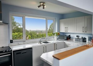 Dishwasher, toaster, high chair - Stylish Family-Friendly Sea-View Home, sleeps 9 (Tenby)