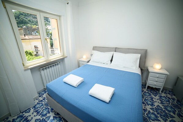 1 bedroom, free WiFi, bed sheets - Room with Garden View (Sorrento)