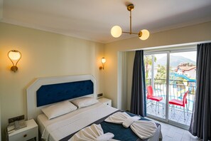 Egyptian cotton sheets, premium bedding, minibar, soundproofing - BLUE PEARL HOTEL& VILLAS (Fethiye)
