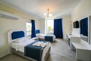 Family Room | Egyptian cotton sheets, premium bedding, minibar, soundproofing - BLUE PEARL HOTEL& VILLAS (Fethiye)