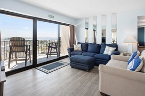 TV - Oceanfront Condo with Panoramic views of the ocean and bay! (Ocean City)