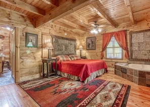 House, Multiple Beds (Meant To Be  #108) | 1 bedroom, bed sheets - Meant To Be #108 (Sevierville)
