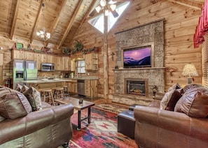 House, Multiple Beds (Meant To Be  #108) | Living room - Meant To Be #108 (Sevierville)