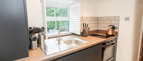 Cottage | Cuisine privée | Réfrigérateur, bouilloire électrique, grille-pain
