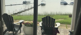 LIVE. WORK. VACATION