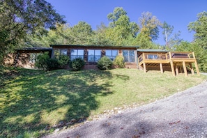 Exterior - Suite Spot #242 (Pigeon Forge)