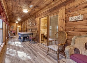 House, Multiple Beds (Suite Spot #242) | Interior