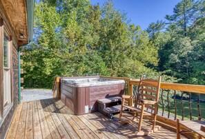 House, Multiple Beds (Suite Spot #242) | Terrace/patio