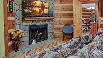 House, Multiple Beds (Rippling Waters #278) | Living area