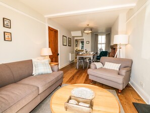 Cottage | Living room