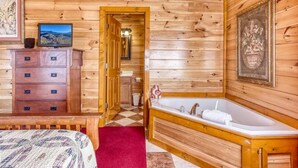 Hus, flere senger (Bear Foot Lodge #308) | Bad | Håndklær