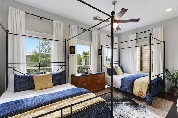 5 bedrooms, desk, iron/ironing board, travel crib - Sunny, Midcentury Luxury Home, near French Quarter (New Orleans)