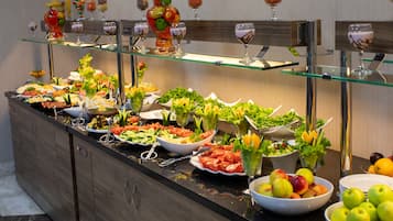 Desayuno buffet incluido todos los días