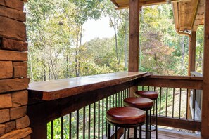 Property grounds - Riverside Relaxation, Fireside Moments & Serene Sips in Mountain Breezes - Toccoa River Mist (Blue Ridge)