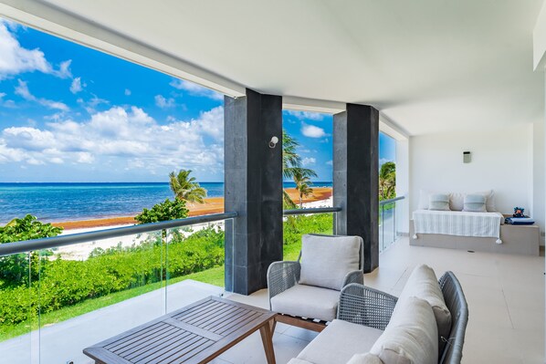 View from property - Gorgeous Ocean Front Apartment Casa Shell 2 Bedroom Condo by RedAwning (Playa del Carmen)