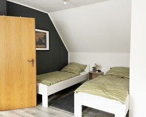 2 Schlafzimmer, Bügeleisen/Bügelbrett, kostenloses WLAN, Bettwäsche