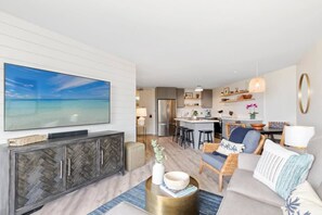 Fernseher, Stereoanlage, Arbeitsbereiche