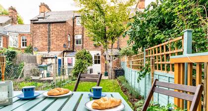 Upper Fisher Row | Oxford Holiday Let | 3 Beds & Sleeps 5