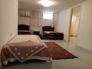 3 camere