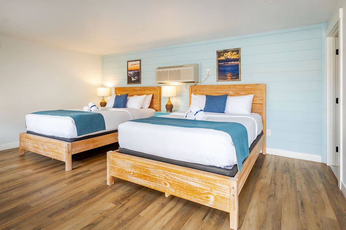 double queen | laptop workspace, iron/ironing board, free wifi, bed sheets