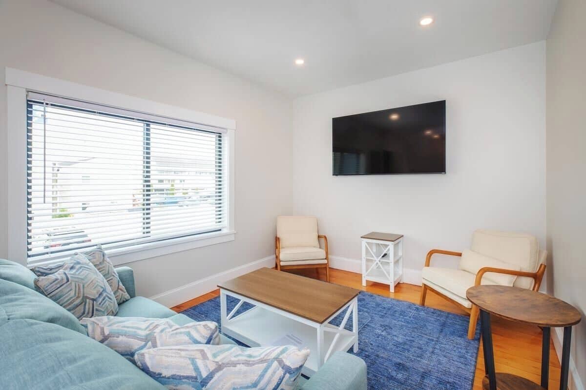 Surfhouse Suite | Living area | 55-inch Smart TV with cable channels