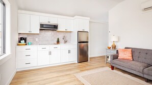 Suite, Pool View | Living area - Surf House (Hampton)