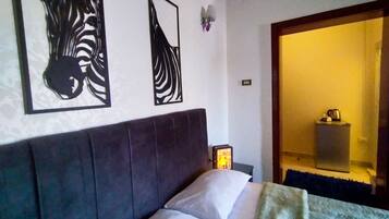 1 bedroom, WiFi (free), bed sheets