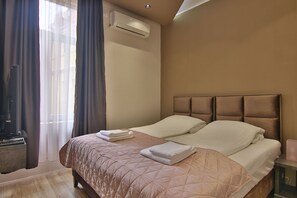 Room - Studio 18sqm  (Београд)