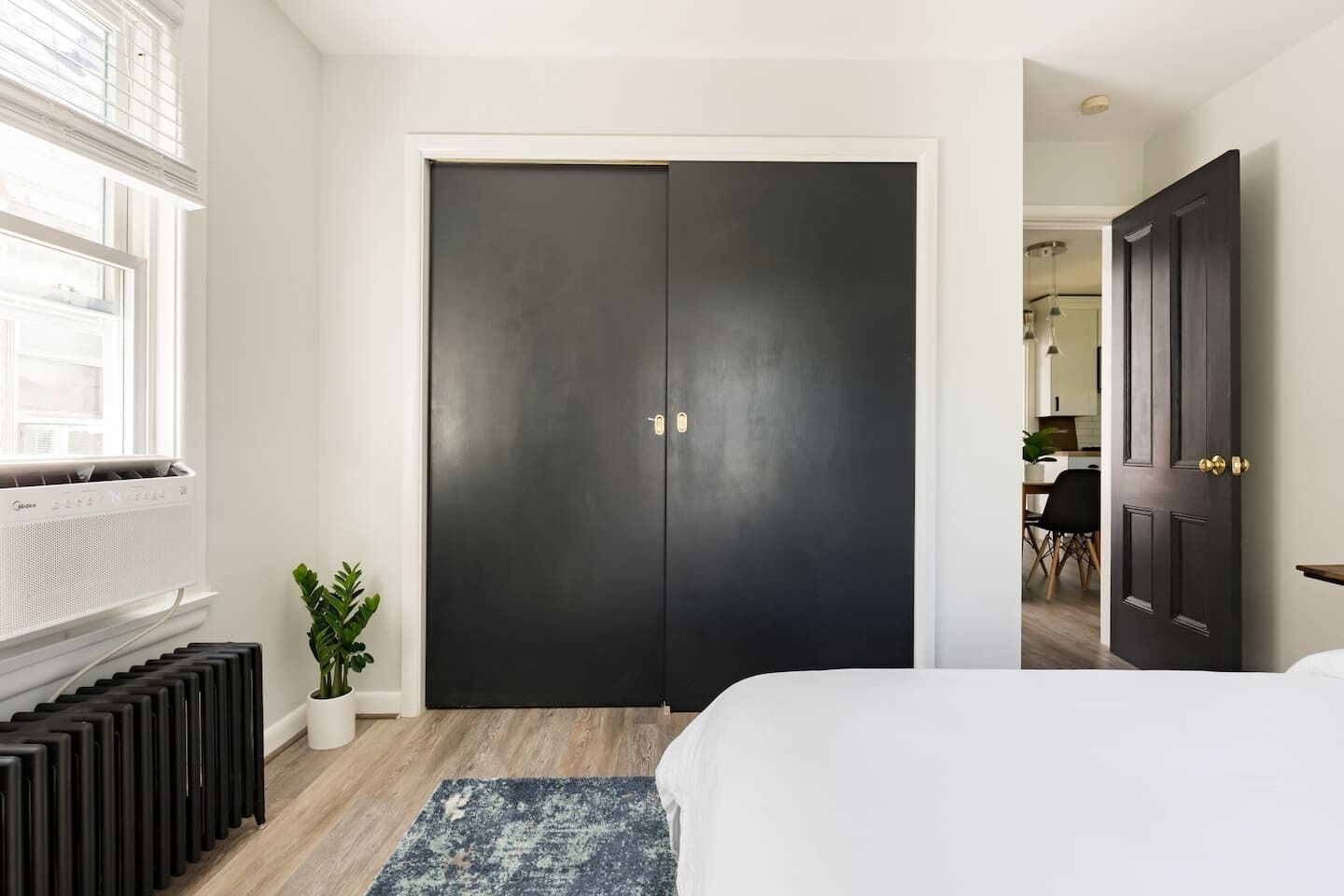 2 多间卧室、旅行婴儿床、免费 WiFi、床单