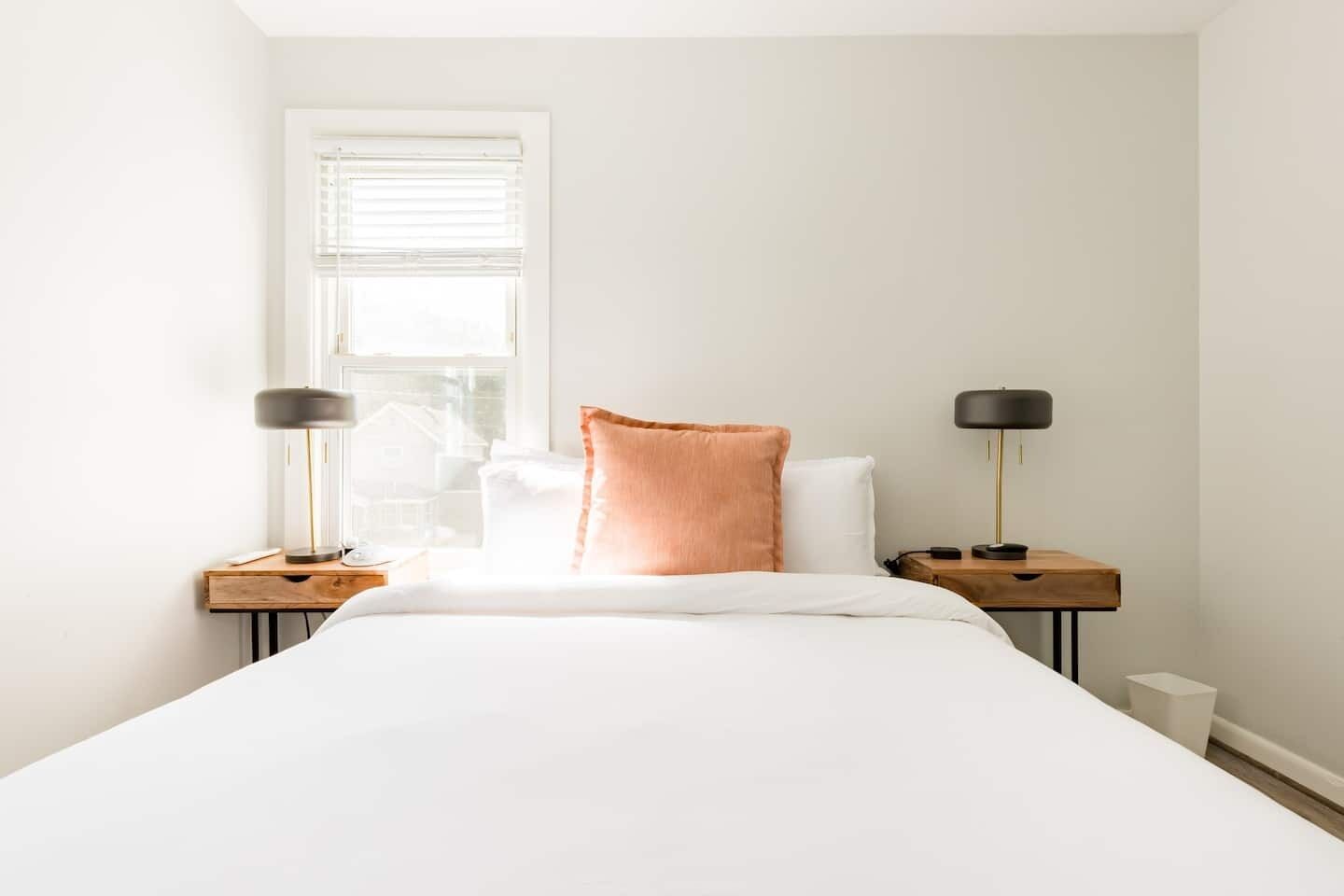 2 dormitoris, planxa i posts de planxar, wifi gratuïta i roba de llit 