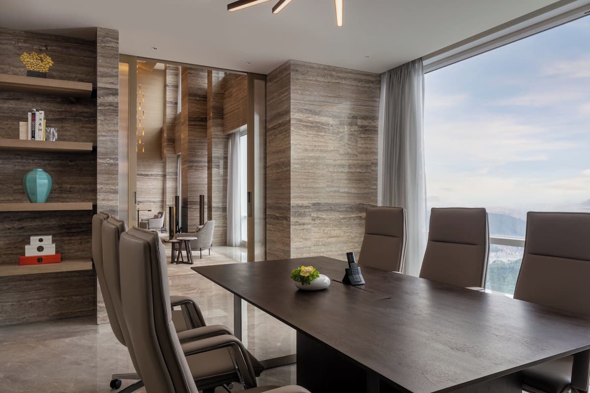 Presidential Suite | Premium bedding, minibar, in-room safe, desk