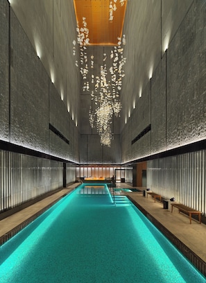 Indoor pool, pool loungers
