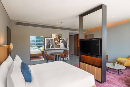 The WB Abu Dhabi, Curio Collection by Hilton - Image 173