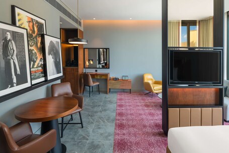 The WB Abu Dhabi, Curio Collection by Hilton - Image 176