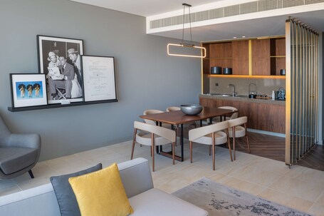 The WB Abu Dhabi, Curio Collection by Hilton - Image 24