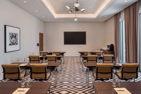 The WB Abu Dhabi, Curio Collection by Hilton - Image 63