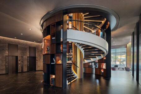 The WB Abu Dhabi, Curio Collection by Hilton - Image 9