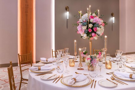 The WB Abu Dhabi, Curio Collection by Hilton - Image 42