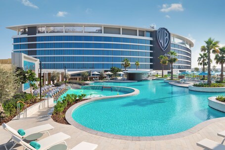 The WB Abu Dhabi, Curio Collection by Hilton - Image 3