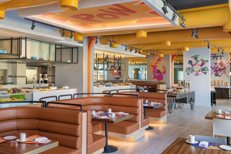 The WB Abu Dhabi, Curio Collection by Hilton - Image 110
