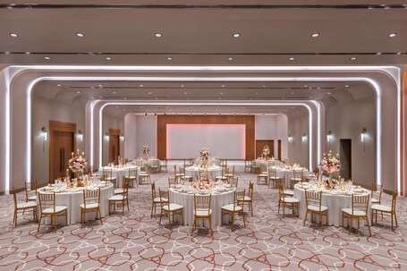 The WB Abu Dhabi, Curio Collection by Hilton - Image 117